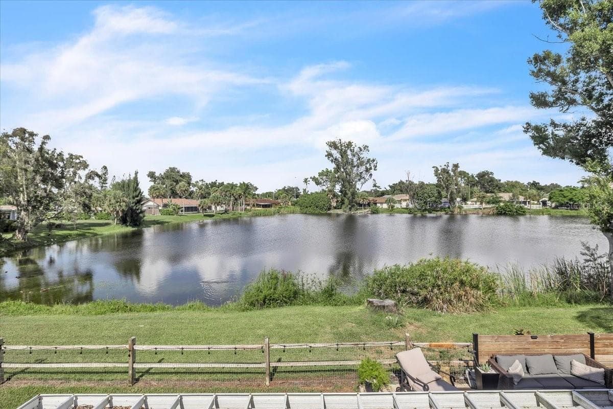 Single Family Residence at 2947 ARGYLE RD, VENICE, photo 40 of 62