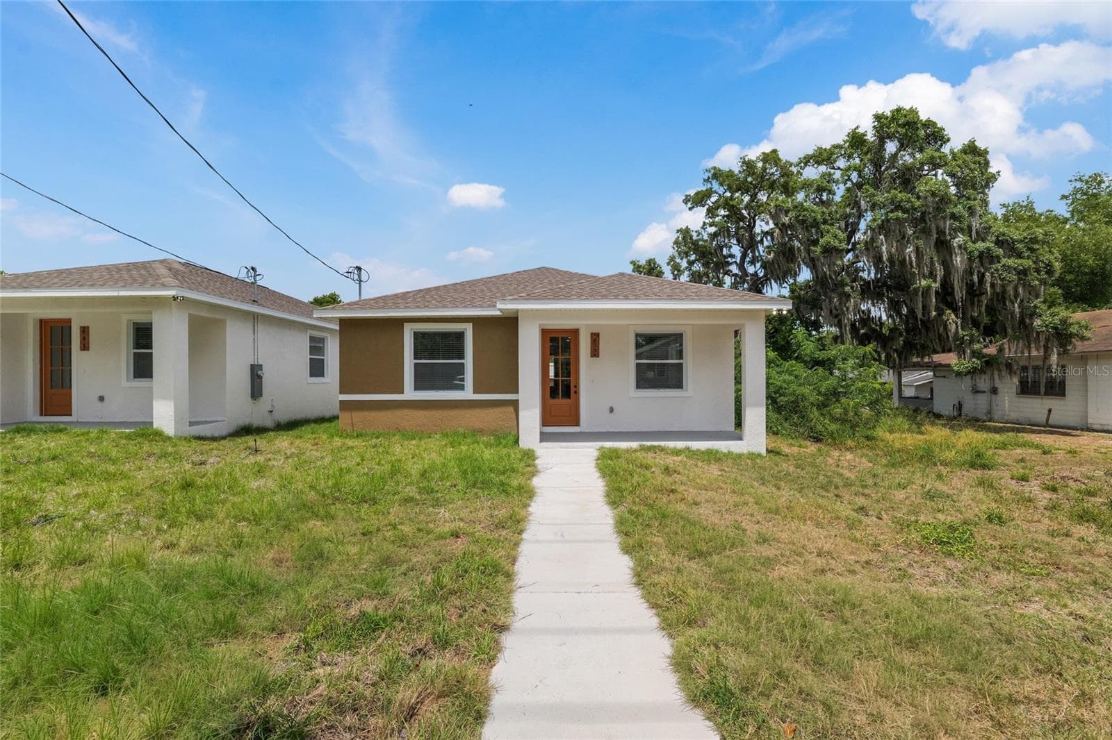 Single Family Residence at 639 W 9TH ST, LAKELAND, photo 2 of 25