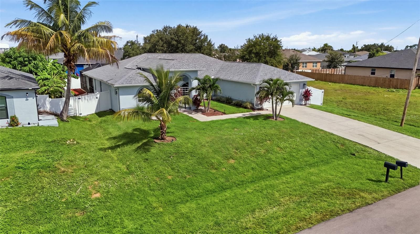 Single Family Residence at 413 NW 17TH PL, CAPE CORAL, photo 9 of 34