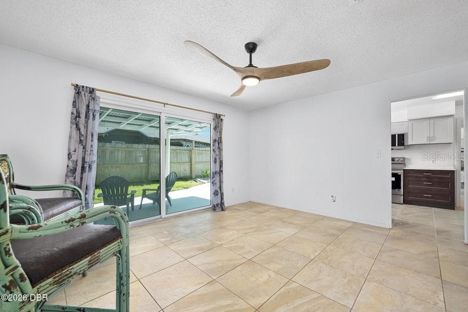 Single Family Residence at 190 ELLICOTT DR, ORMOND BEACH, photo 15 of 59
