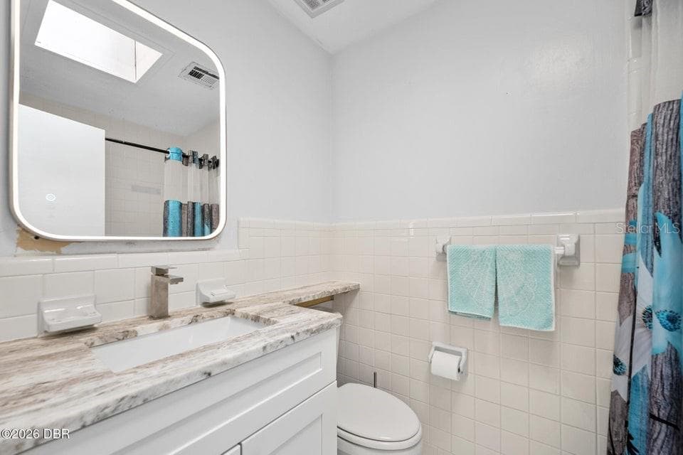 Single Family Residence at 190 ELLICOTT DR, ORMOND BEACH, photo 32 of 59