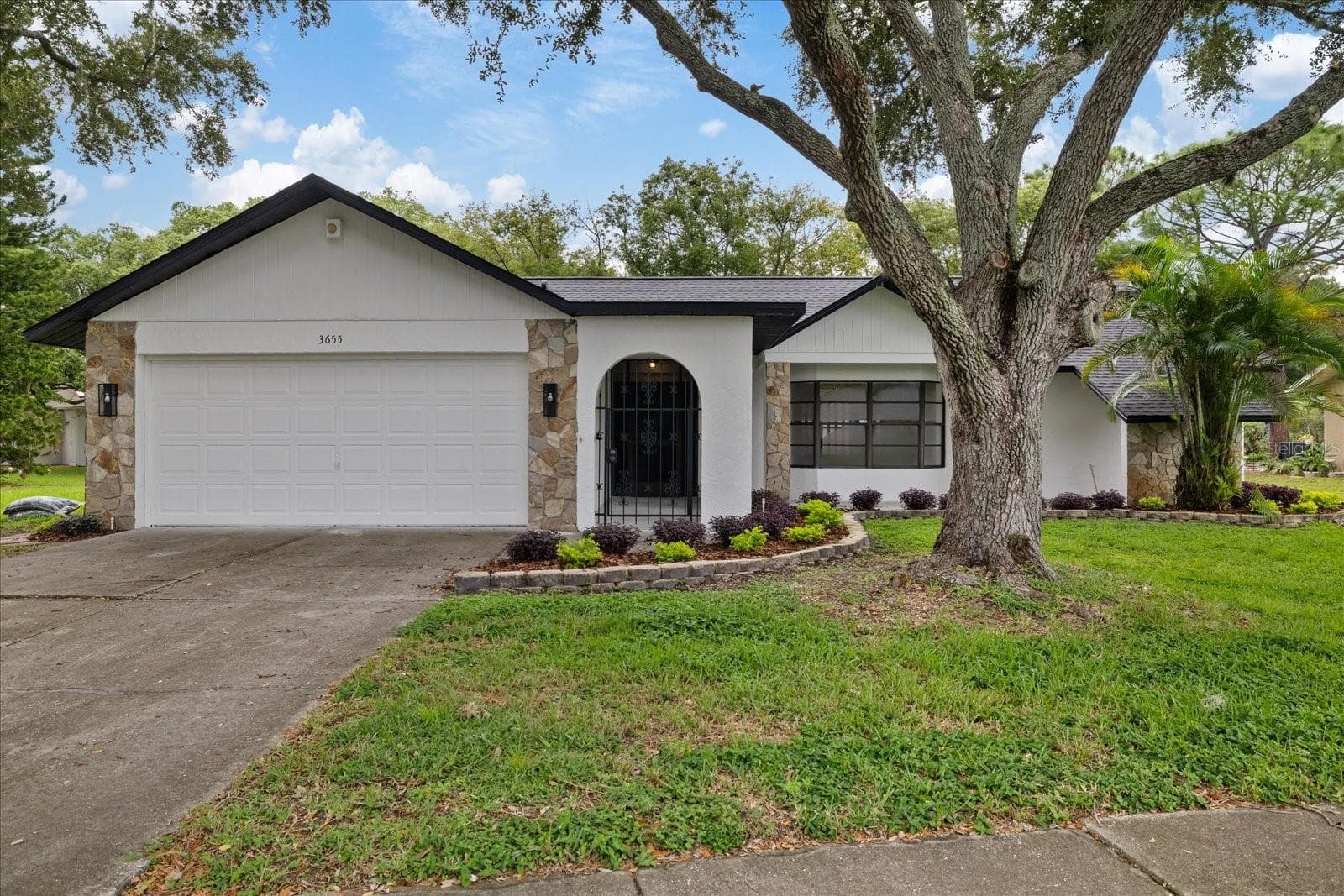 3655 ERIN BROOK DR