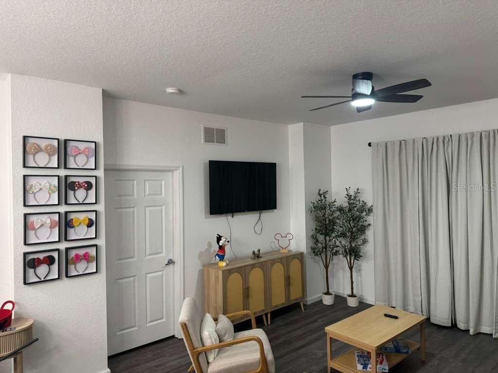 Condominium at LAKE BUENA VISTA RESIDENCE VILLAGE 1 PH, ORLANDO, photo 13 of 22