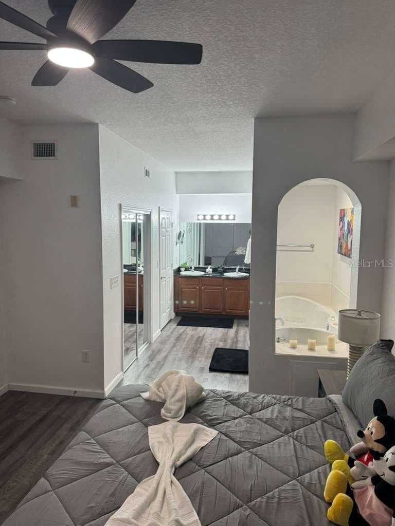 Condominium at LAKE BUENA VISTA RESIDENCE VILLAGE 1 PH, ORLANDO, photo 17 of 22