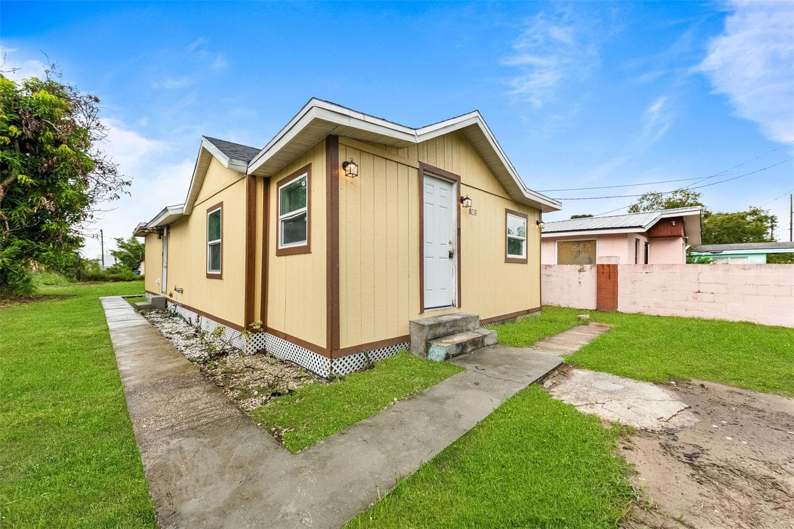 Single Family Residence at 828 BOOKER AVE, SEBRING, photo 28 of 35
