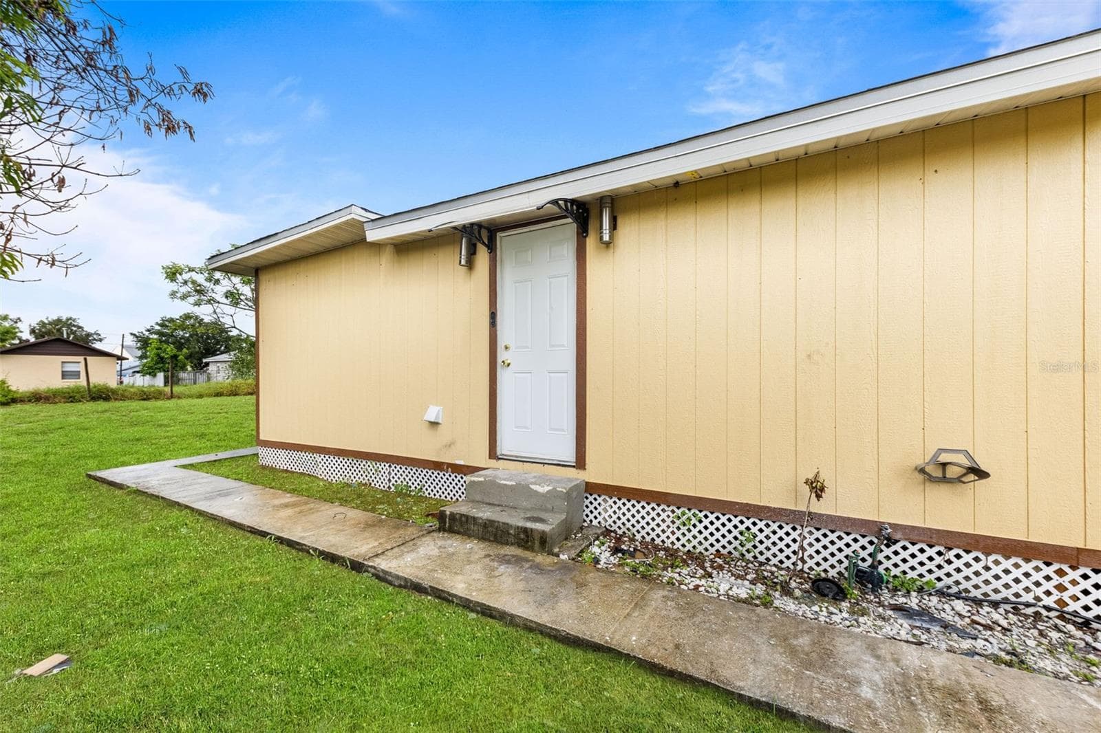 Single Family Residence at 828 BOOKER AVE, SEBRING, photo 29 of 35