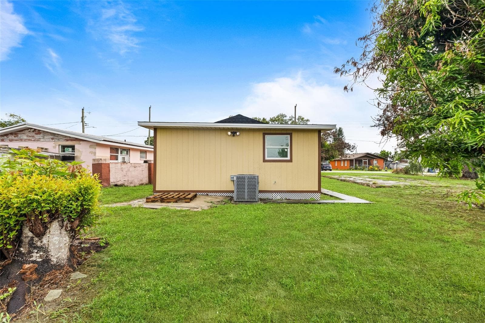 Single Family Residence at 828 BOOKER AVE, SEBRING, photo 33 of 35
