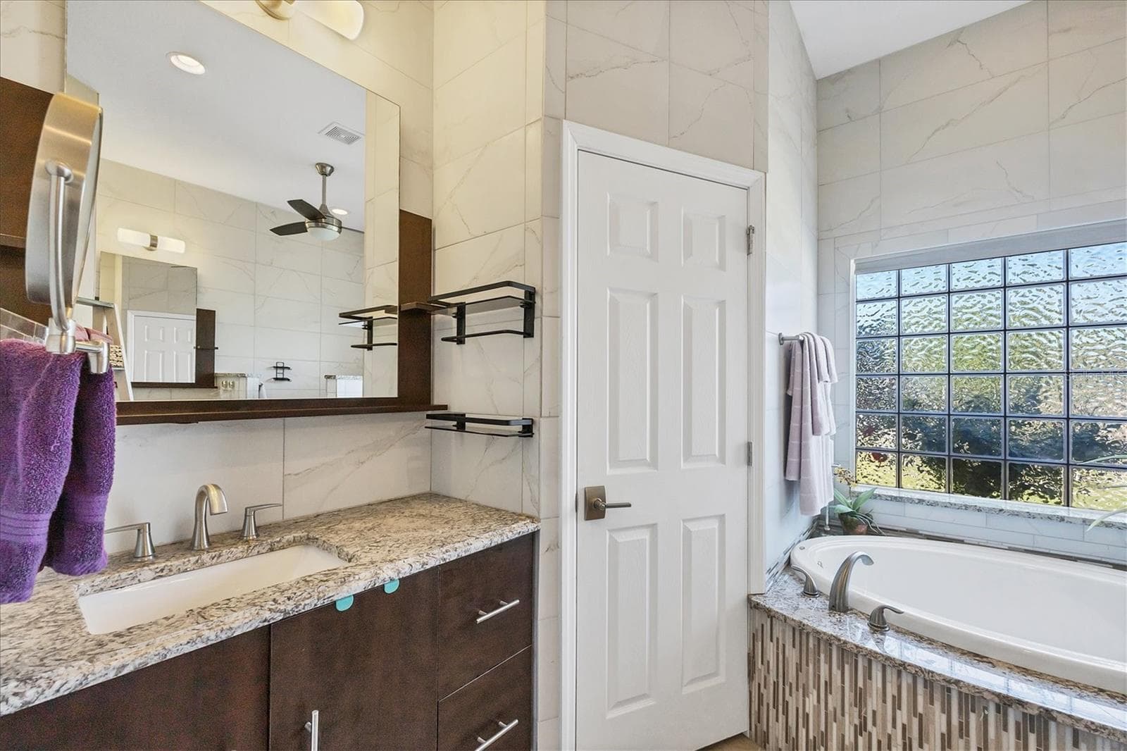 Single Family Residence at 9574 ARSIPE CIR, PORT CHARLOTTE, photo 21 of 61