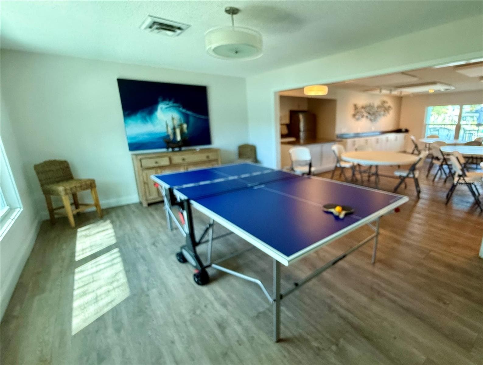 Ping-pong table - 325 N CAUSEWAY #1070, NEW SMYRNA BEACH