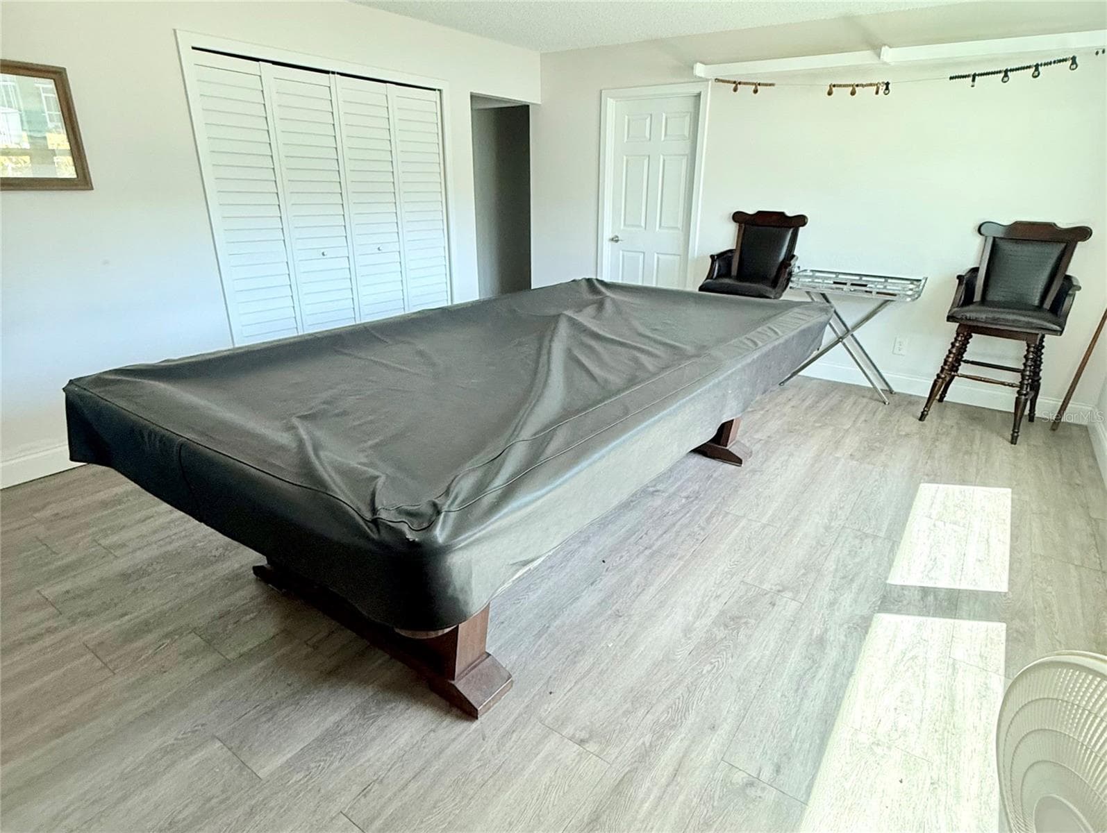 Pool table - 325 N CAUSEWAY #1070, NEW SMYRNA BEACH