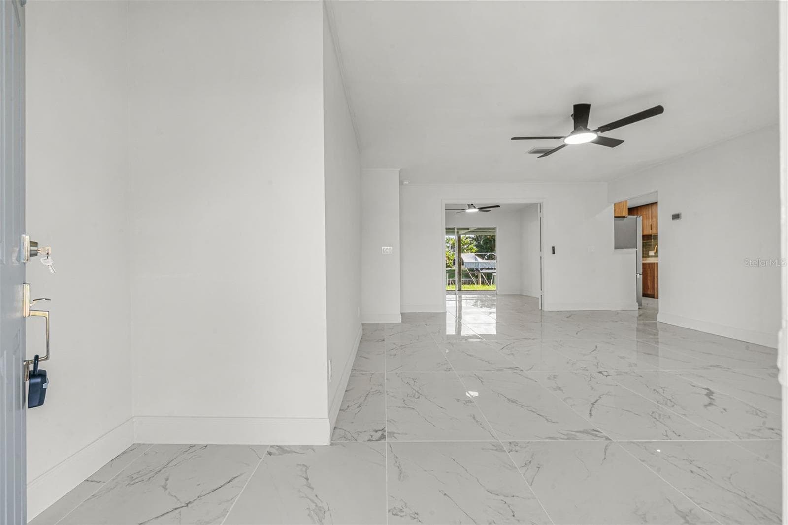 Single Family Residence at 4405 PINFISH LN, PALMETTO, photo 5 of 41