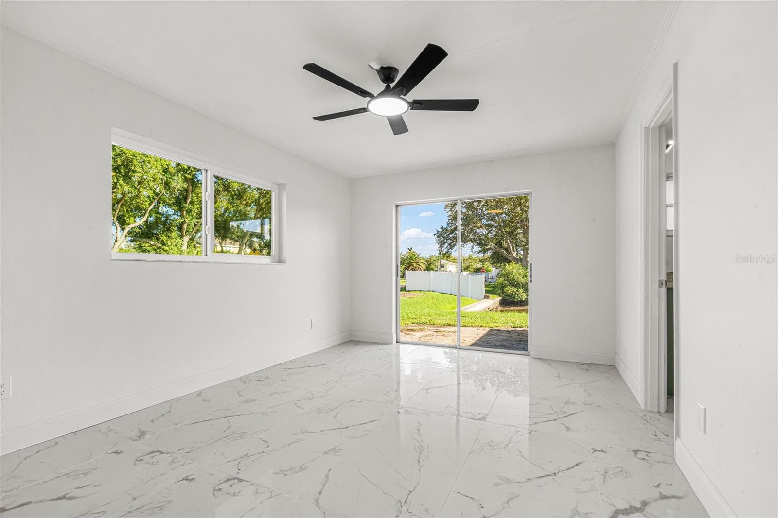 Single Family Residence at 4405 PINFISH LN, PALMETTO, photo 18 of 41