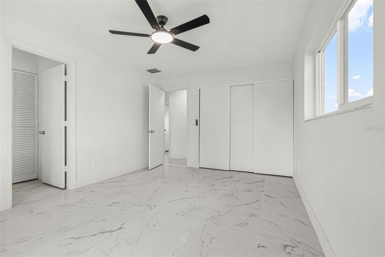 Single Family Residence at 4405 PINFISH LN, PALMETTO, photo 19 of 41