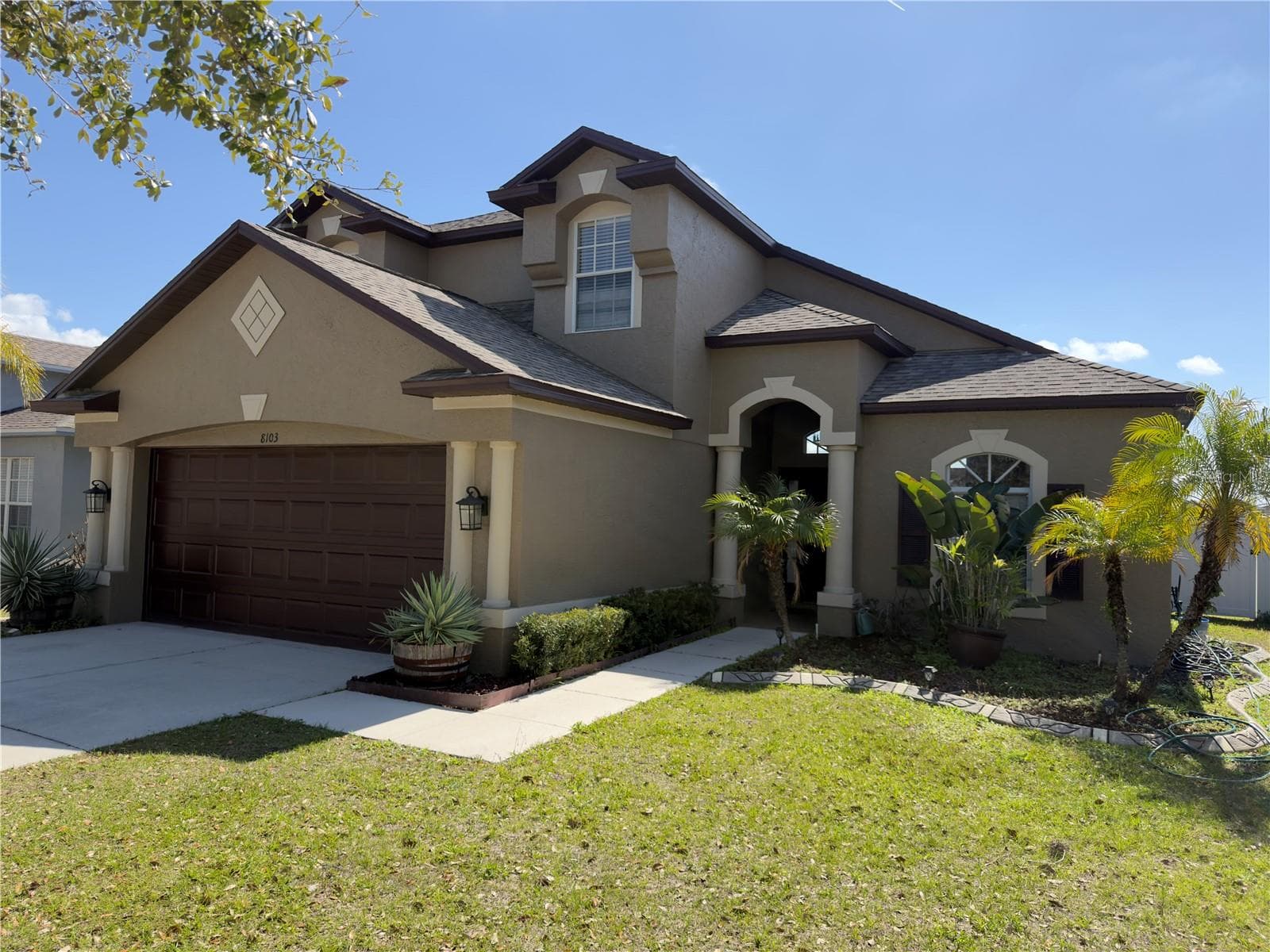 8103 TAR HOLLOW DR