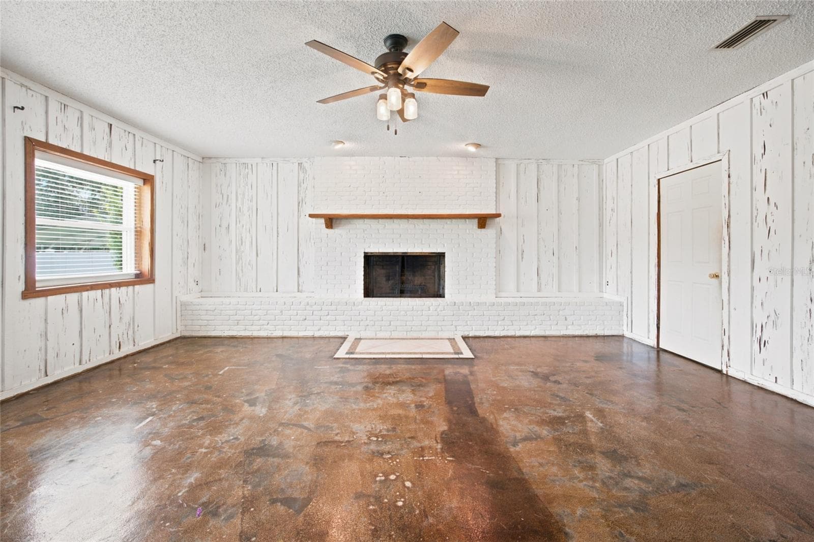 Single Family Residence at 3807 SE 8TH ST, OCALA, photo 10 of 33