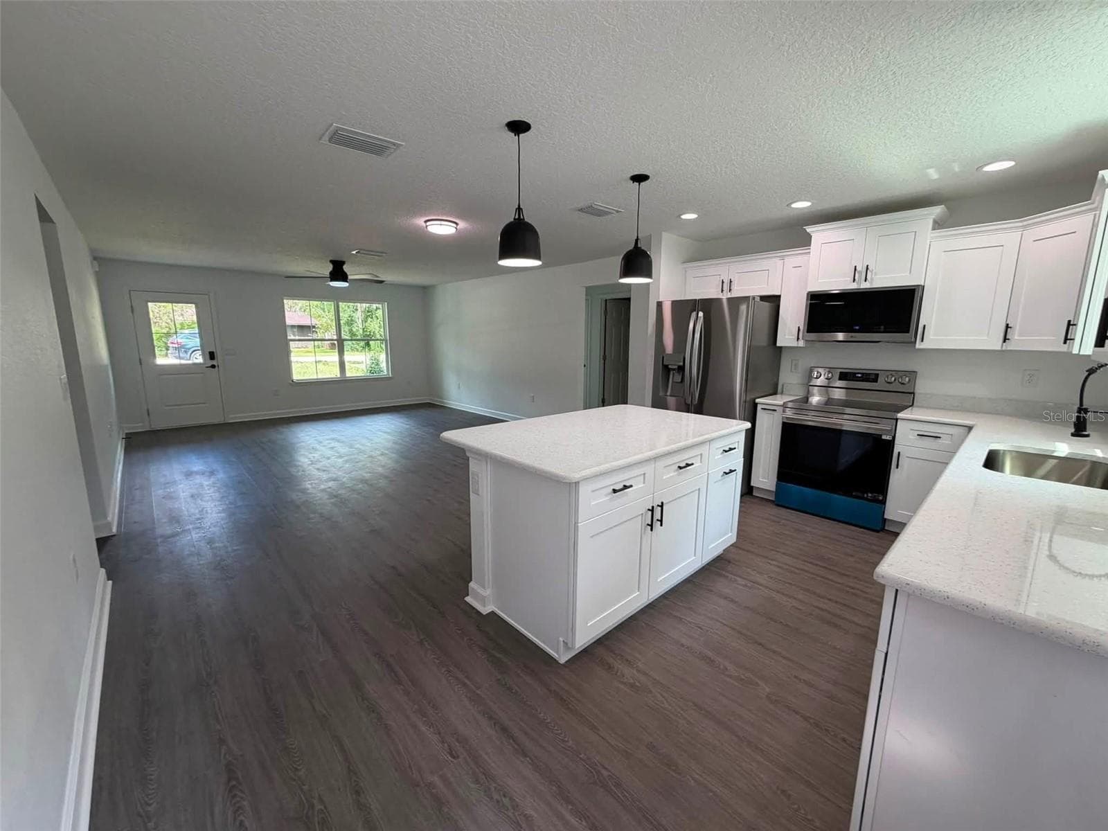 Single Family Residence at 13953 SE 51ST CT, SUMMERFIELD, photo 5 of 13