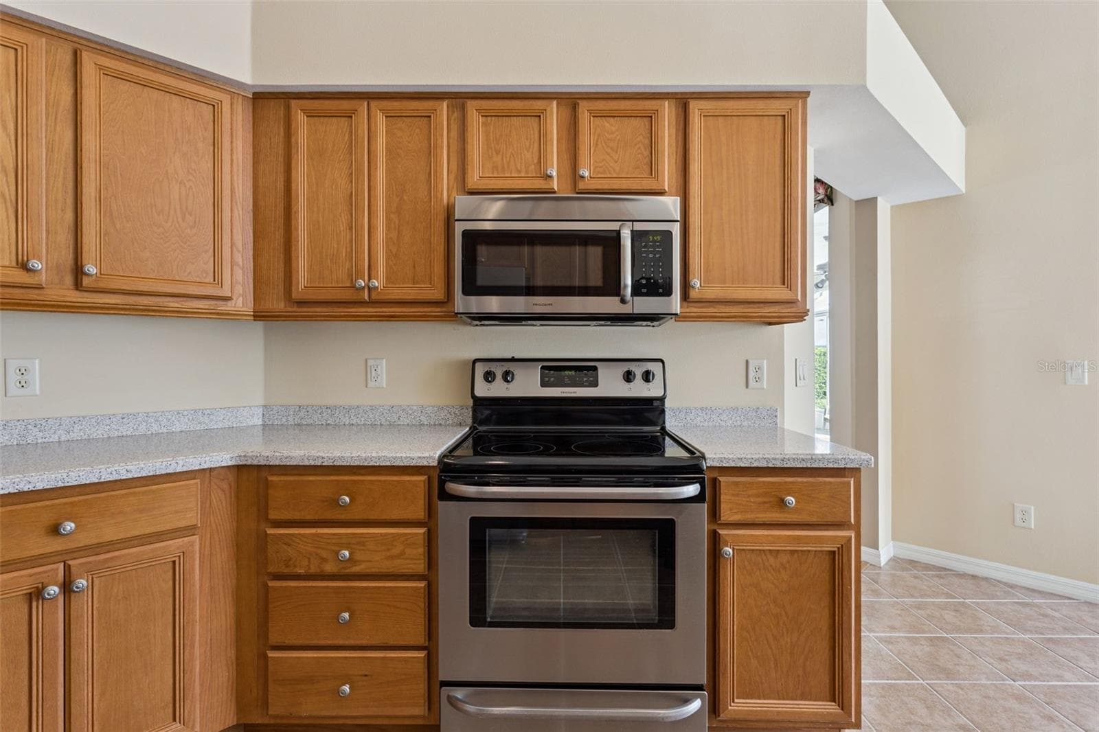 Single Family Residence at 24242 E BELLE MEDE DR, LEESBURG, photo 26 of 61
