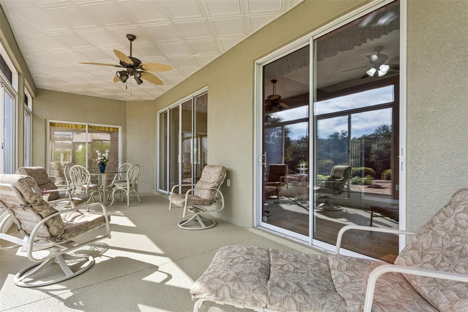 Lanai - 24242 E BELLE MEDE DR, LEESBURG