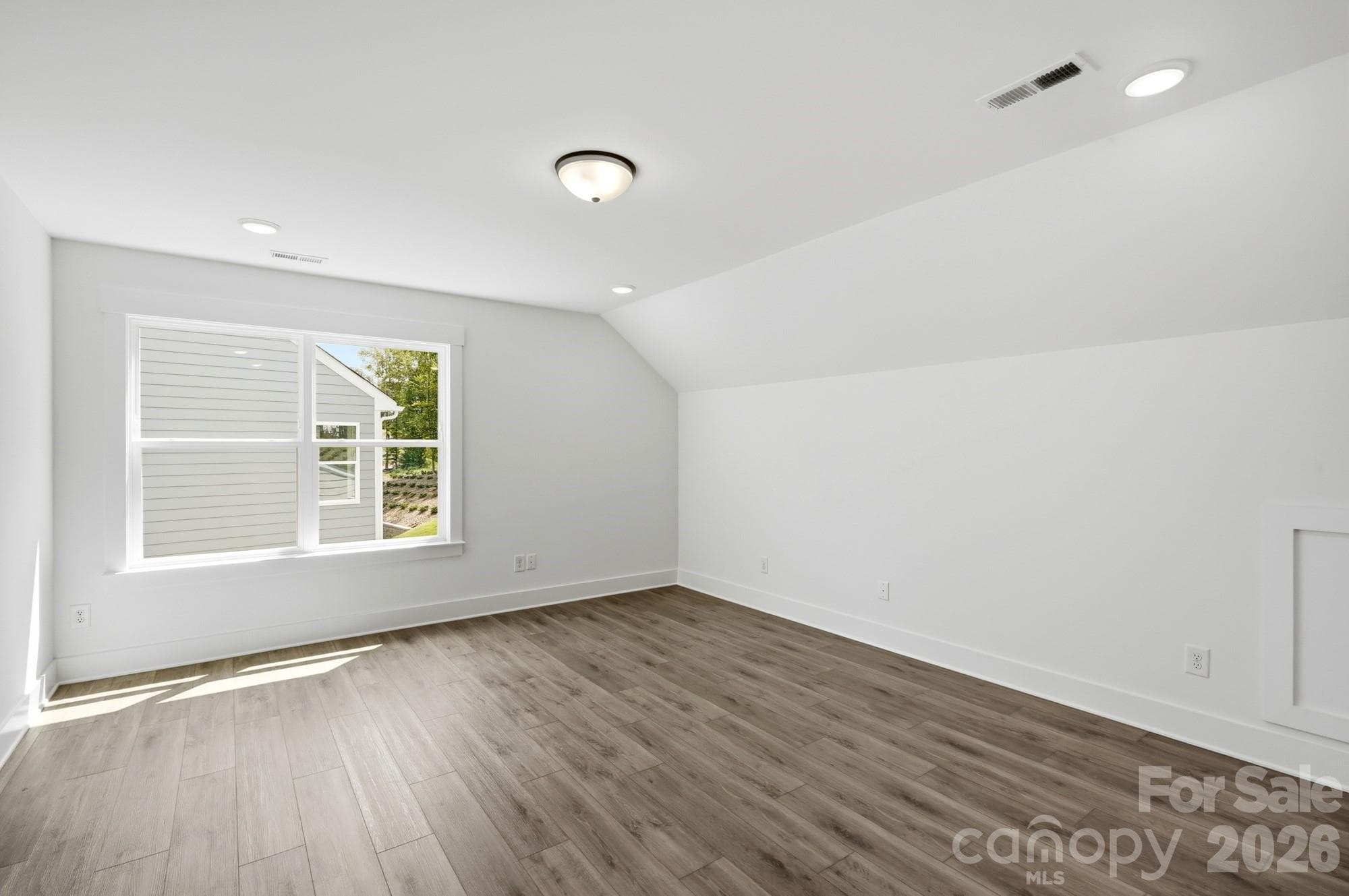 Upper level loft - 5064 McLaughlin Loop, Waxhaw