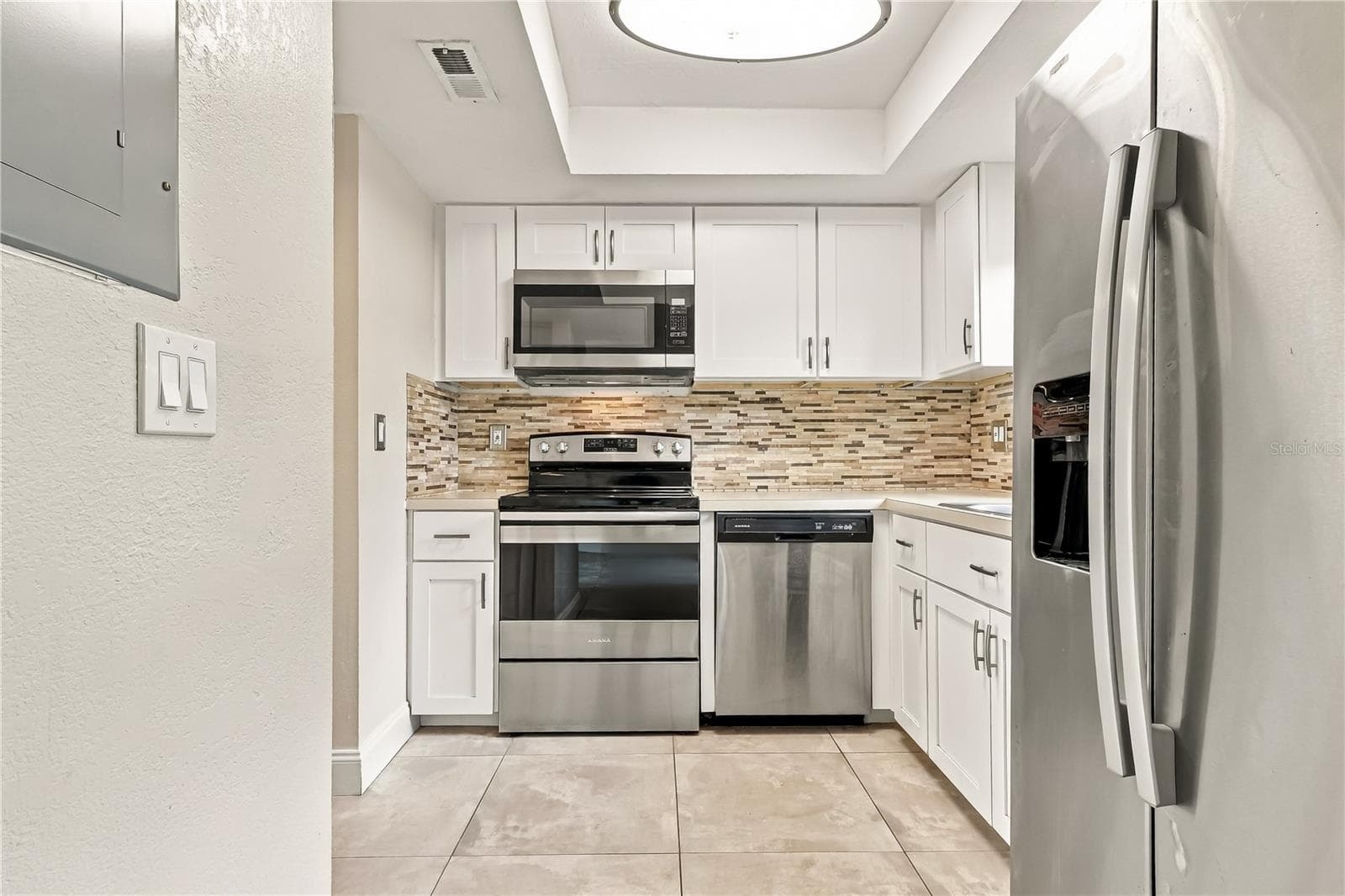 Villa at 260 MICHAELS CIR, OLDSMAR, photo 34 of 65