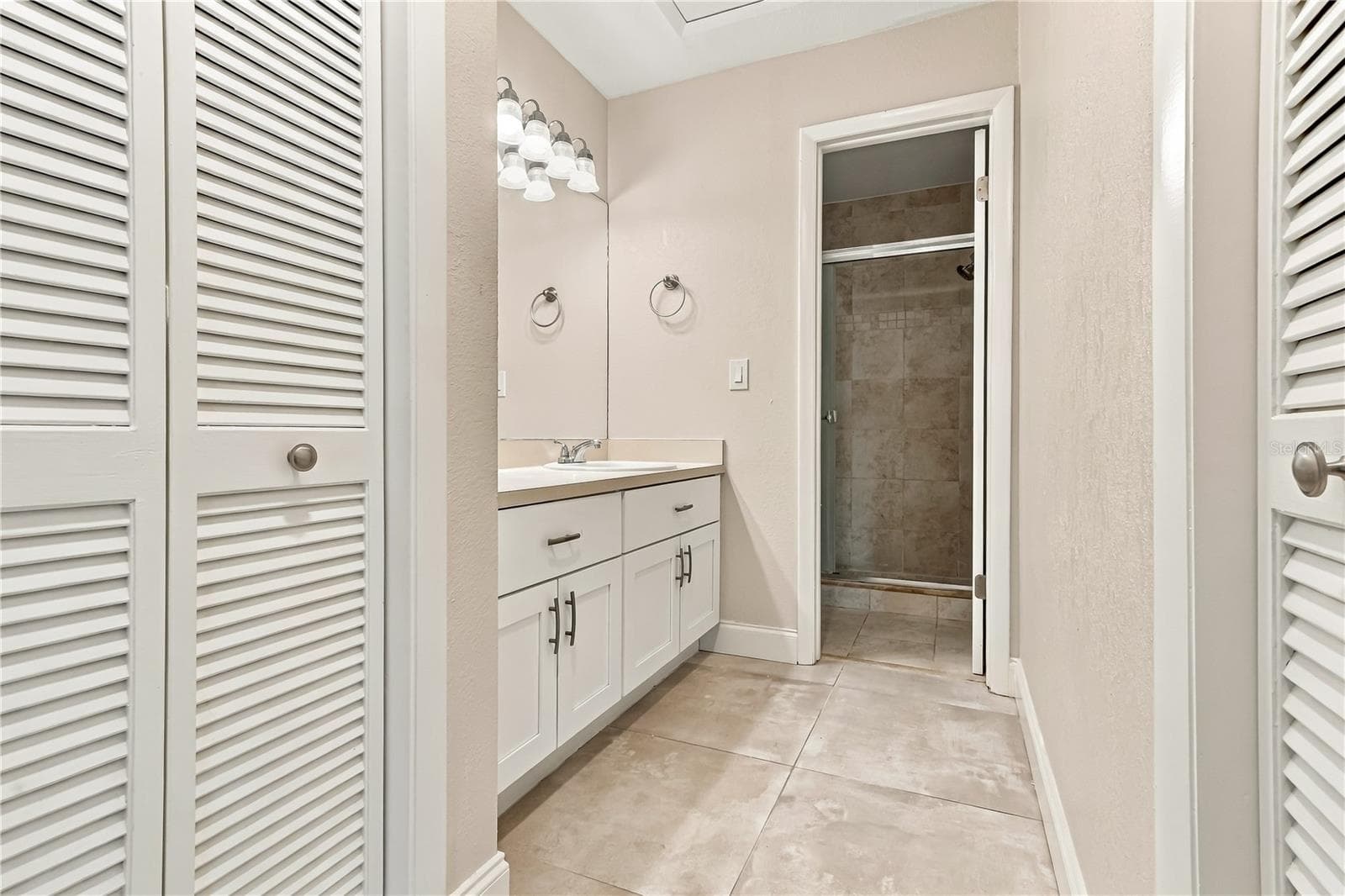 Primary sink area - 260 MICHAELS CIR, OLDSMAR