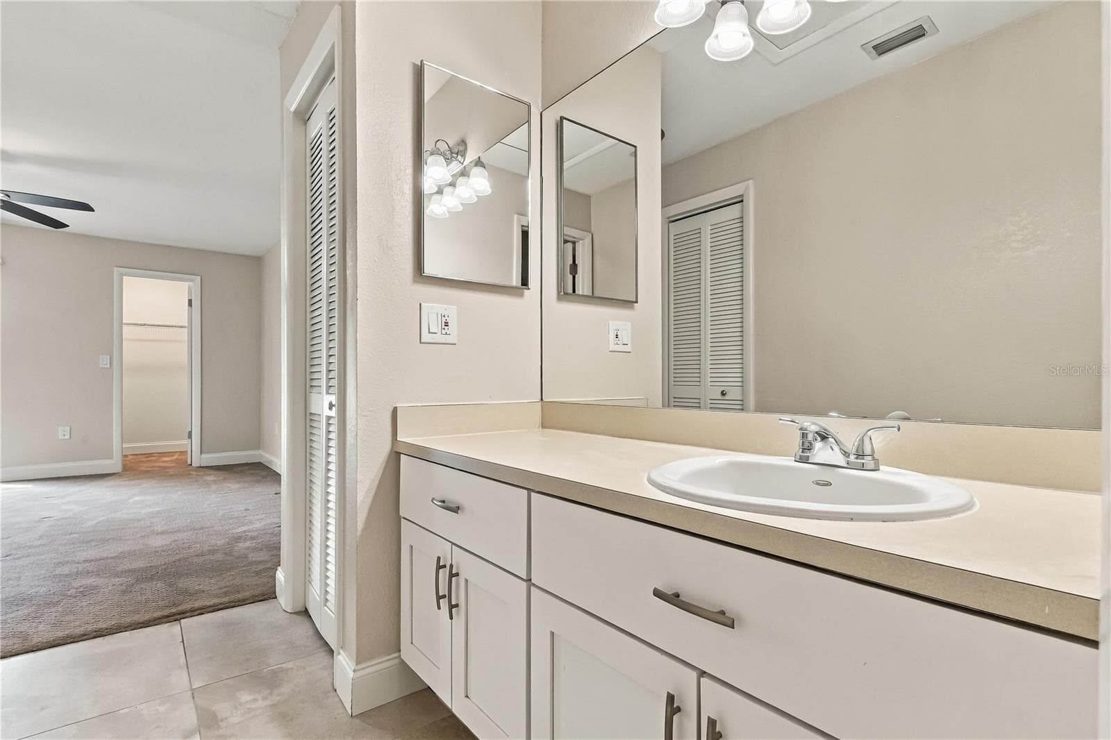 Primary Bath - 260 MICHAELS CIR, OLDSMAR