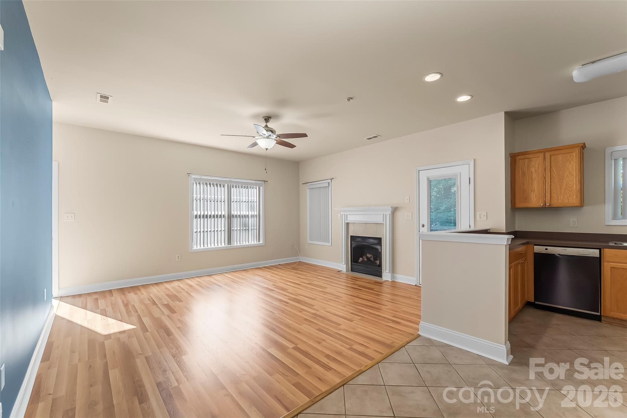 Condominium at 1360 21st Avenue NE, Hickory, photo 4 of 30