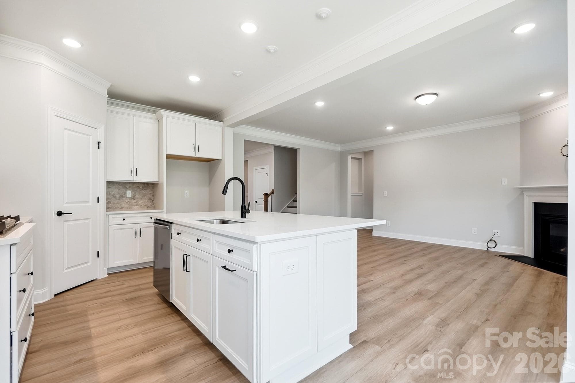 Kitchen - Monroe