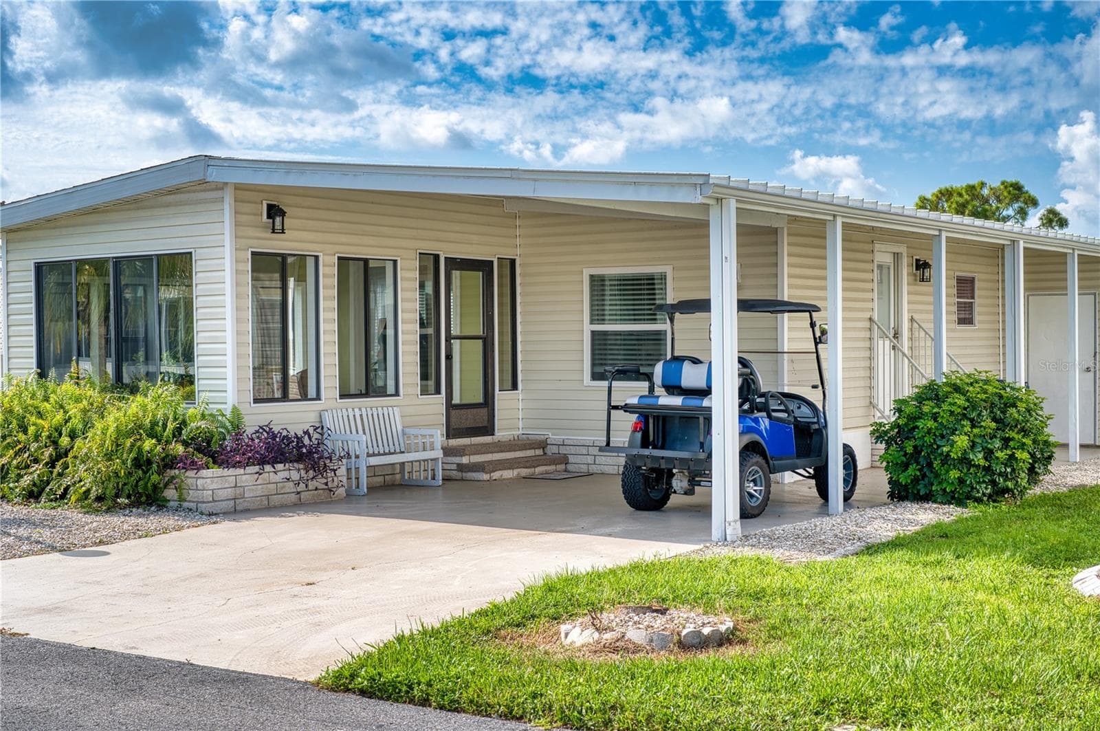Manufactured Home at 110 TOBAGO WAY, NORTH PORT, photo 2 of 37