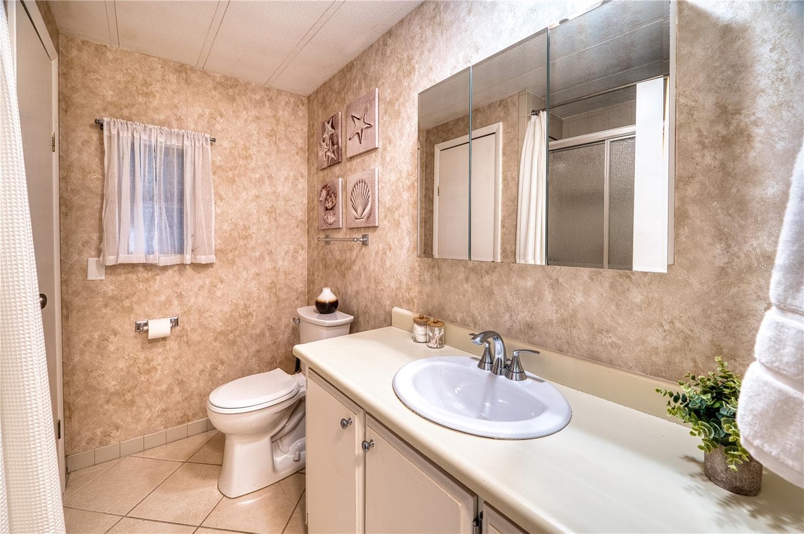 Guest Bath off Hallway - 110 TOBAGO WAY, NORTH PORT