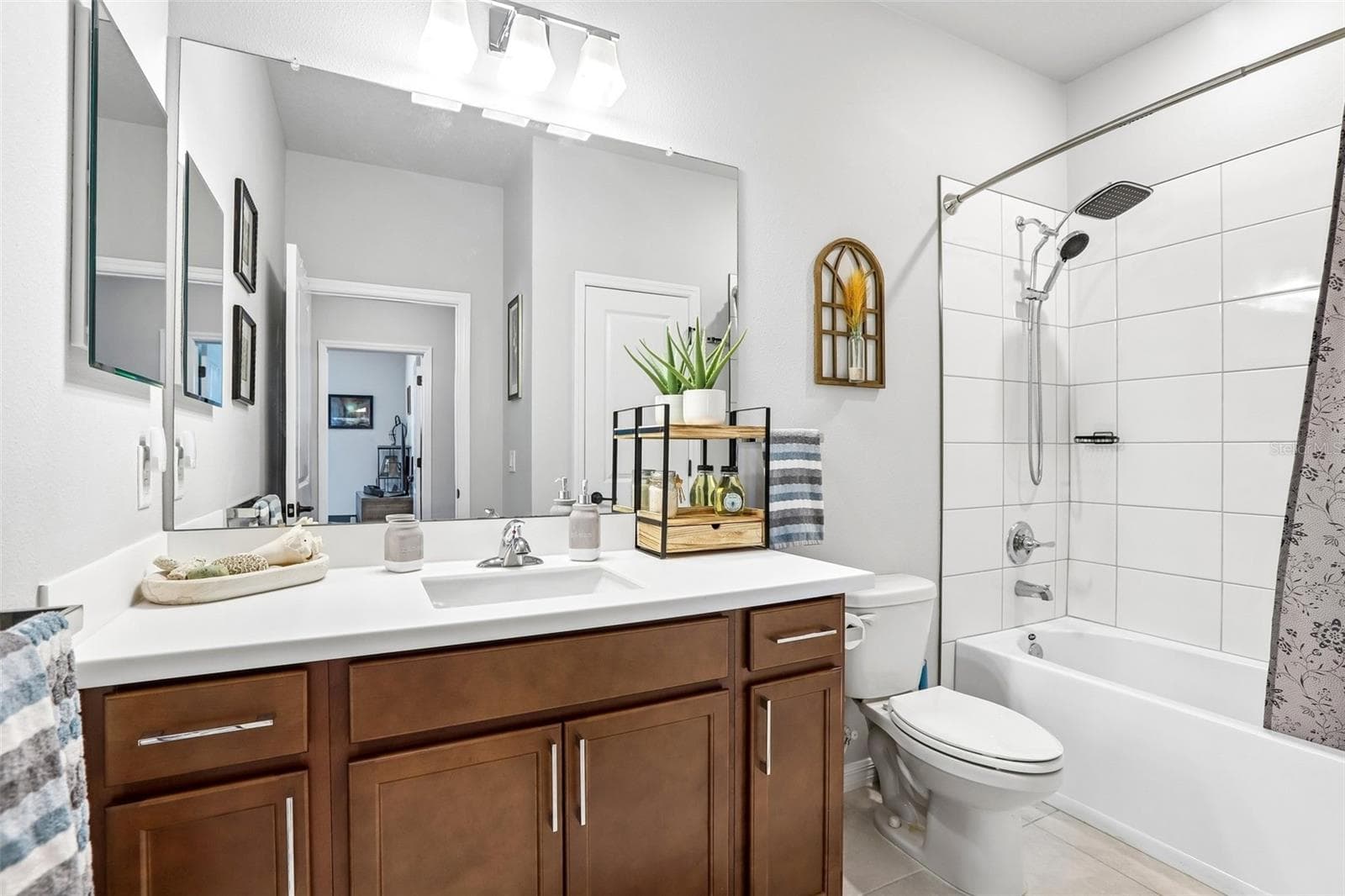 Single Family Residence at 32515 CARMELA CIR, SAN ANTONIO, photo 17 of 35