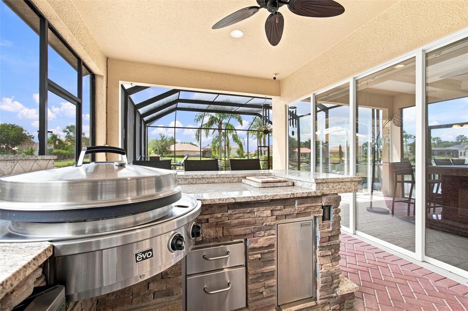 Single Family Residence at 10801 BARBADOS ISLE DR, TAMPA, photo 10 of 100