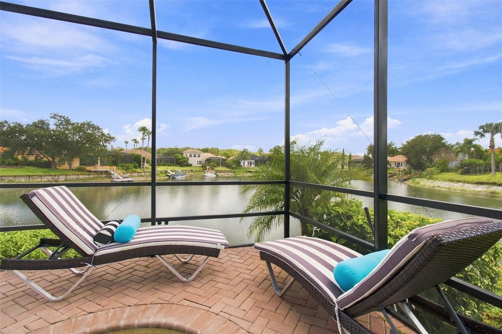 Single Family Residence at 10801 BARBADOS ISLE DR, TAMPA, photo 16 of 100