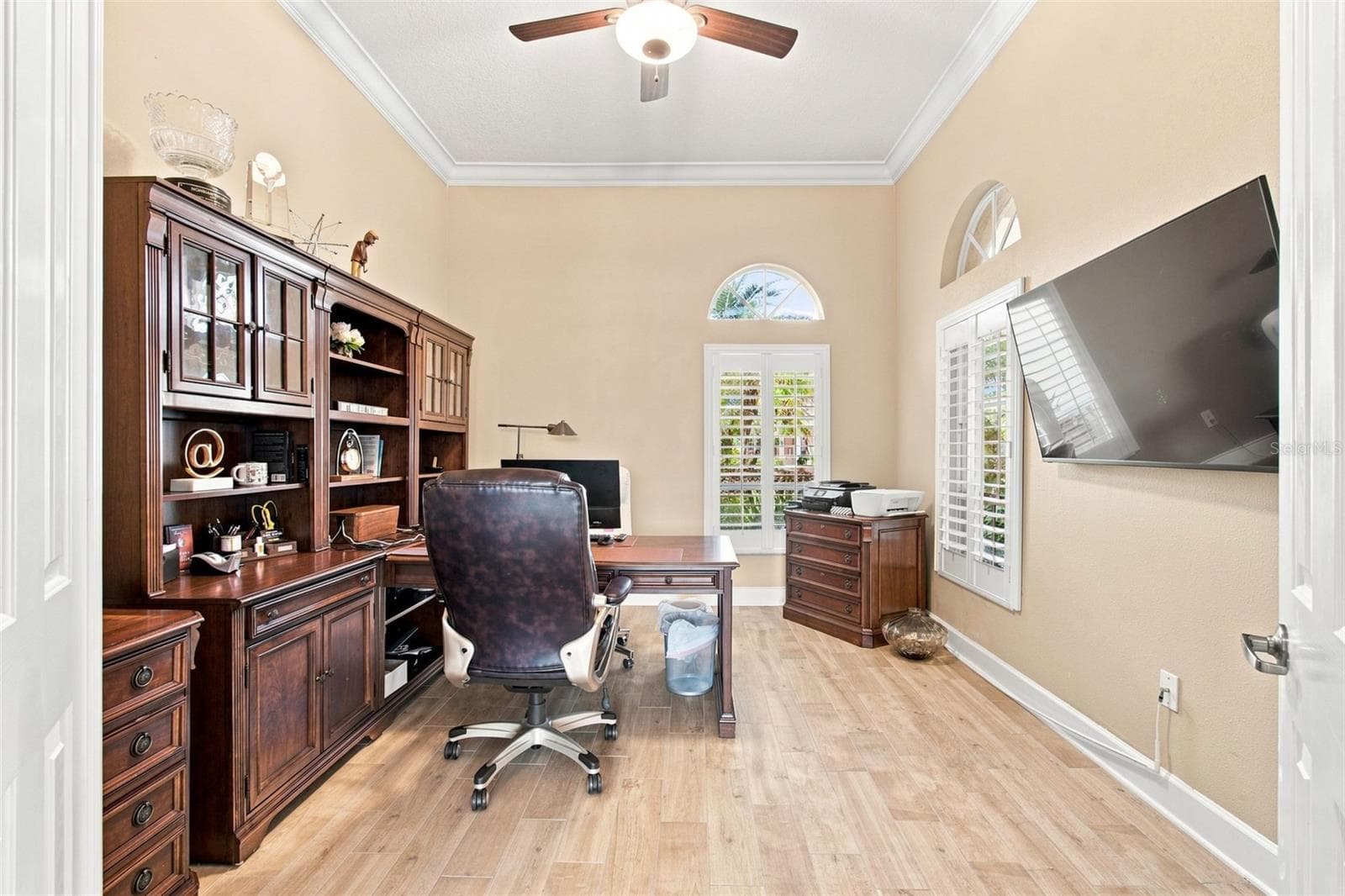 Single Family Residence at 10801 BARBADOS ISLE DR, TAMPA, photo 29 of 100