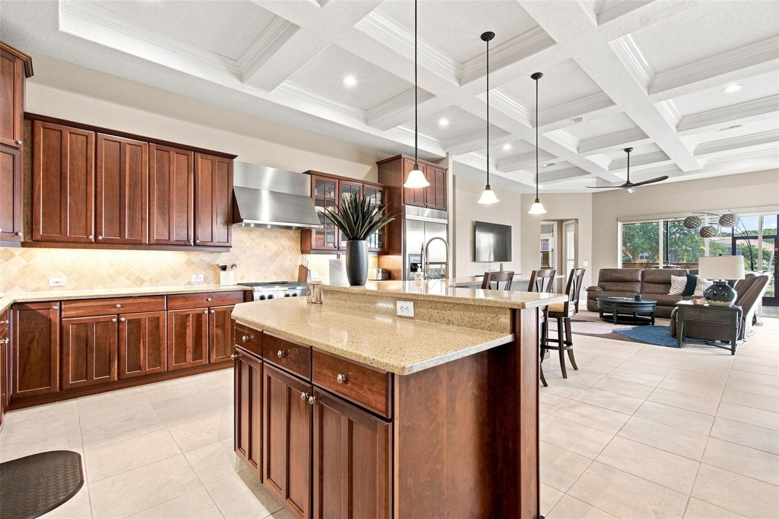 Single Family Residence at 10801 BARBADOS ISLE DR, TAMPA, photo 43 of 100