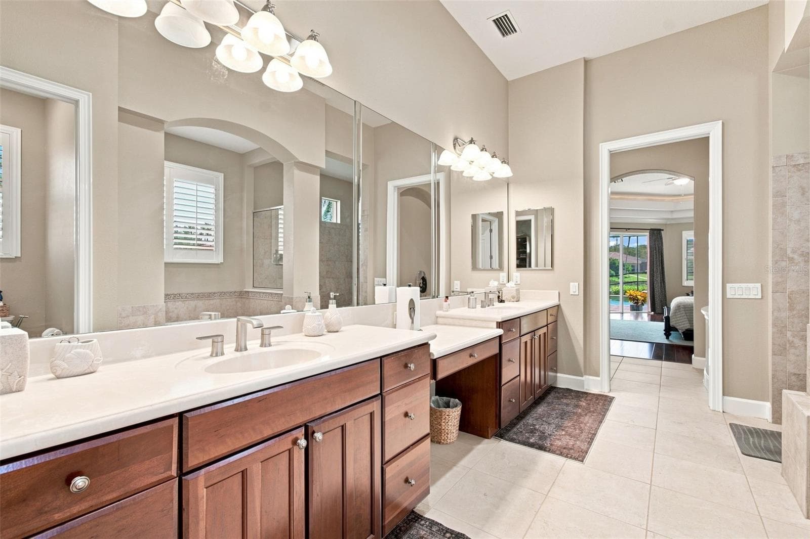 Single Family Residence at 10801 BARBADOS ISLE DR, TAMPA, photo 51 of 100