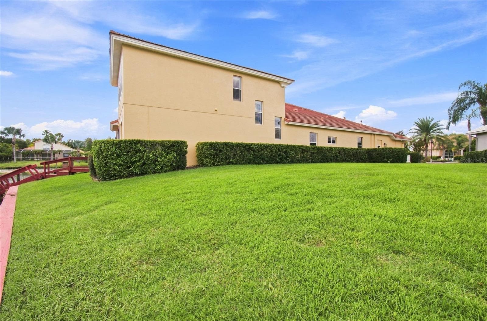 Single Family Residence at 10801 BARBADOS ISLE DR, TAMPA, photo 76 of 100