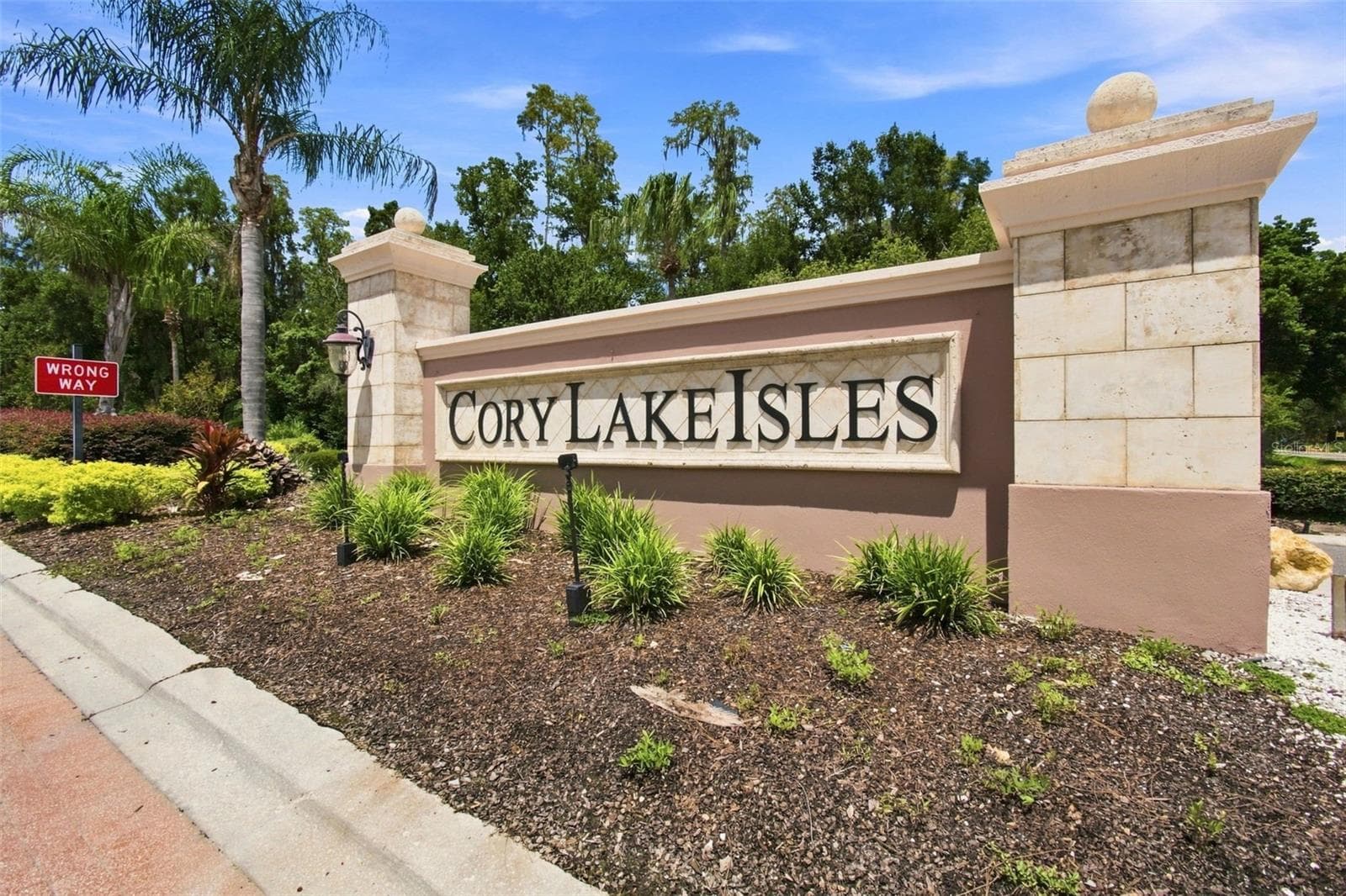 Single Family Residence at 10801 BARBADOS ISLE DR, TAMPA, photo 80 of 100