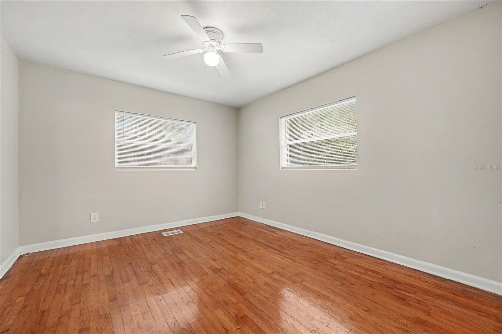 Single Family Residence at 150 WESTWOOD AVE, DELAND, photo 17 of 23