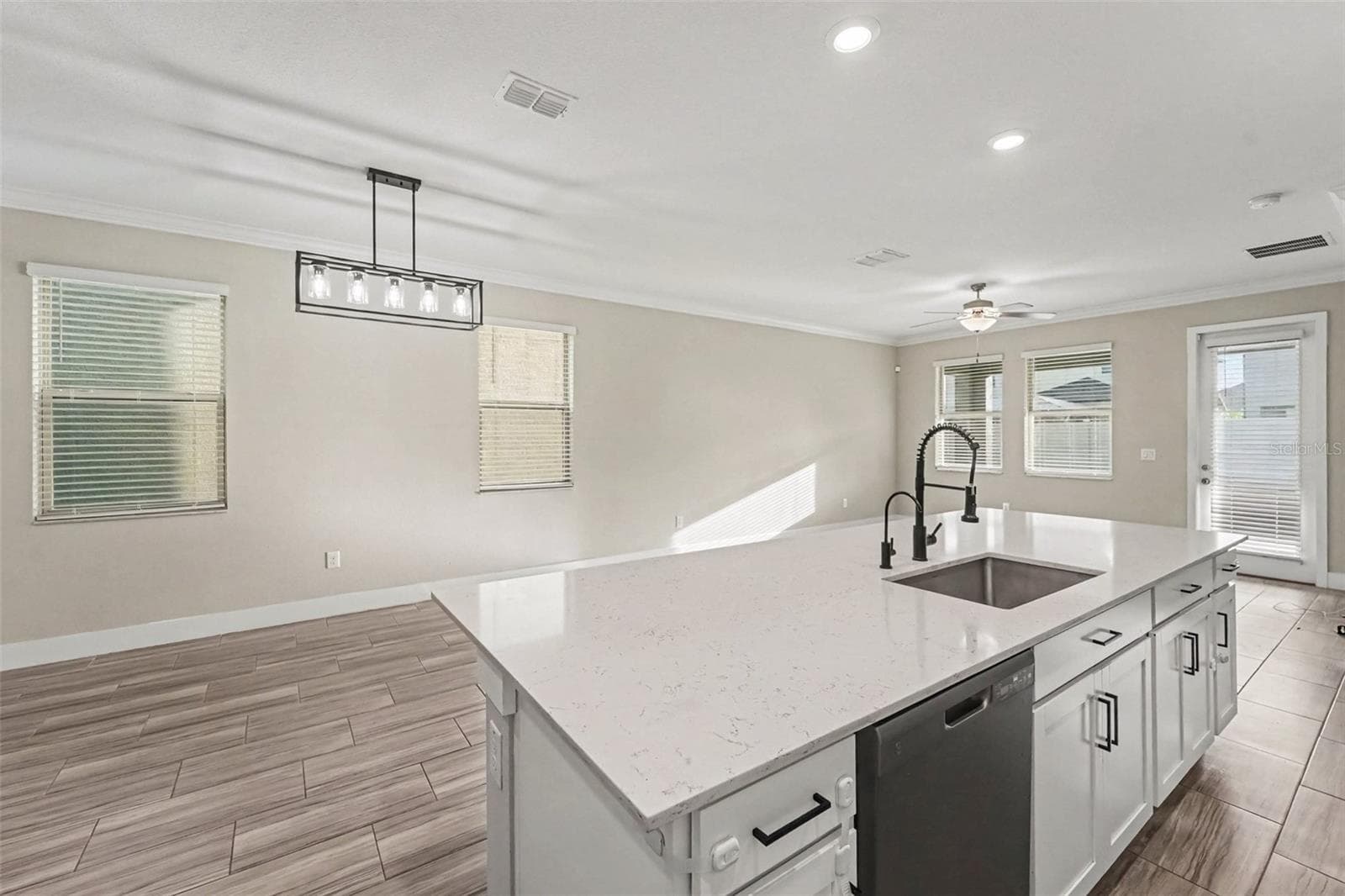 Single Family Residence at 9604 LITTLE BLUESTEM DR, LAND O LAKES, photo 11 of 32