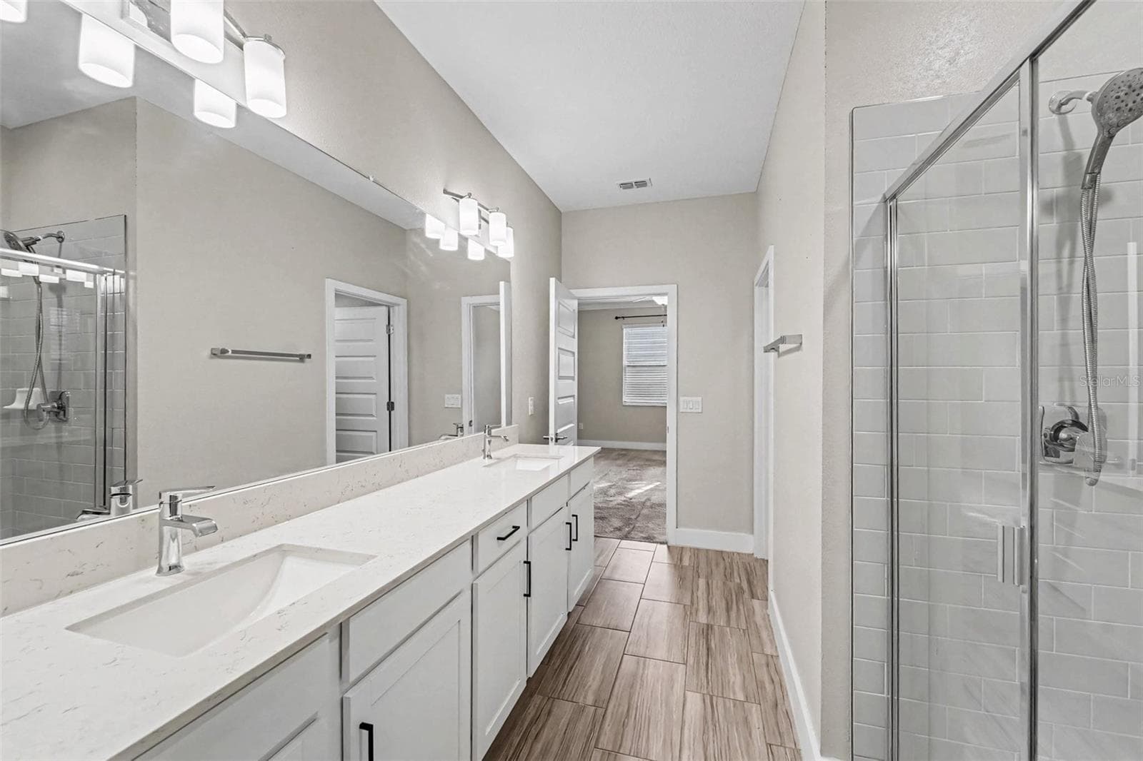 Single Family Residence at 9604 LITTLE BLUESTEM DR, LAND O LAKES, photo 16 of 32