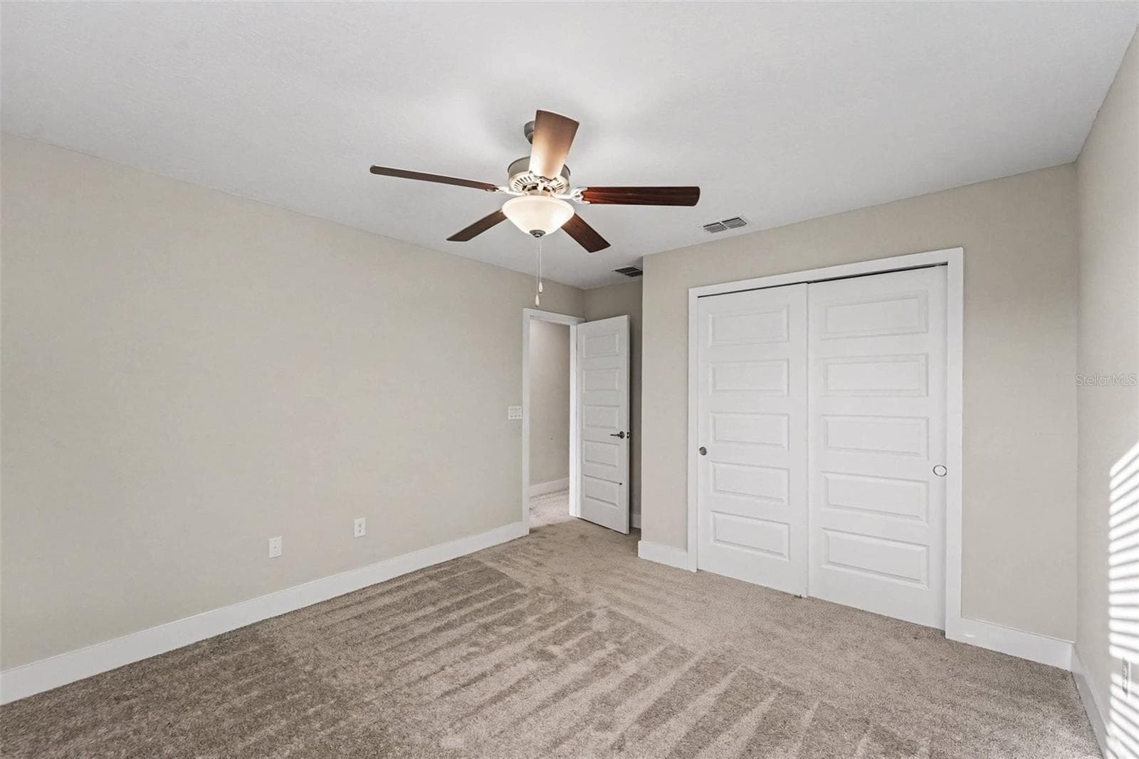 Single Family Residence at 9604 LITTLE BLUESTEM DR, LAND O LAKES, photo 26 of 32