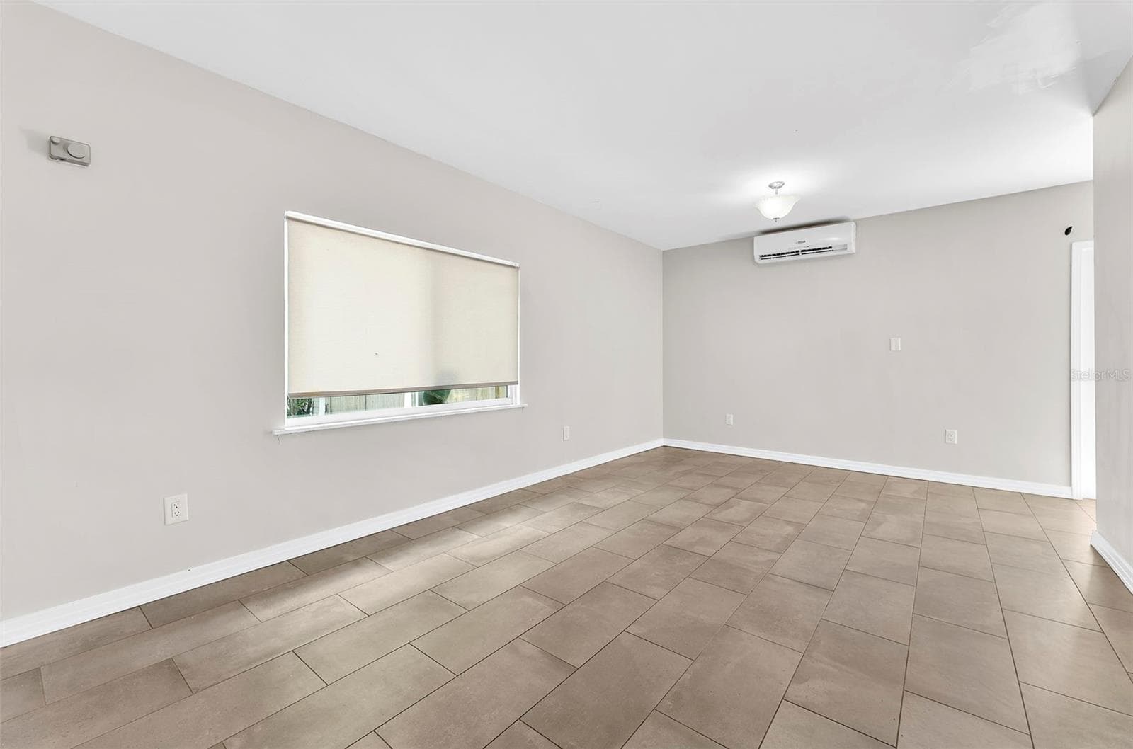 Single Family Residence at 2488 DAVIS BLVD, SARASOTA, photo 20 of 47