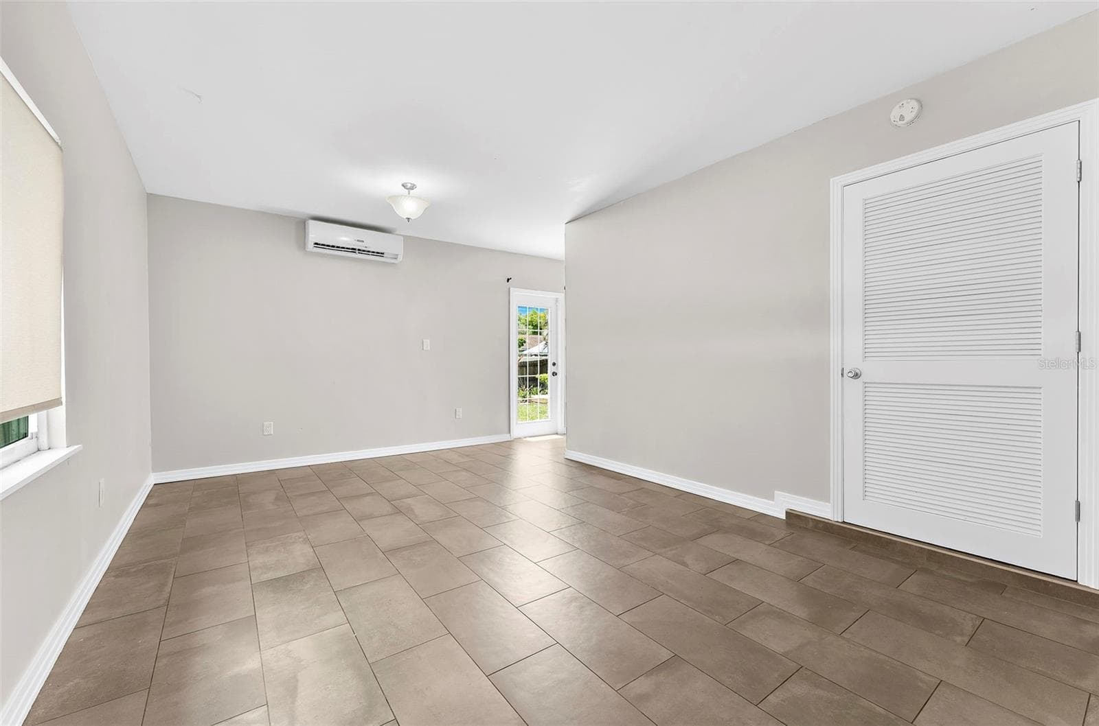 Single Family Residence at 2488 DAVIS BLVD, SARASOTA, photo 21 of 47