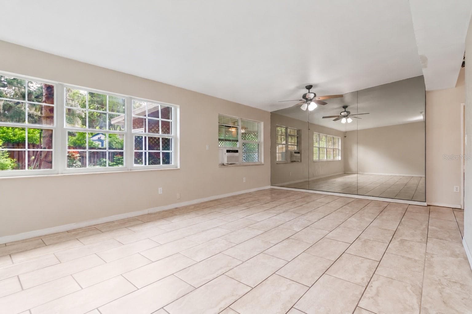 Living room and dinning room - 416 BROXBURN AVE, TEMPLE TERRACE