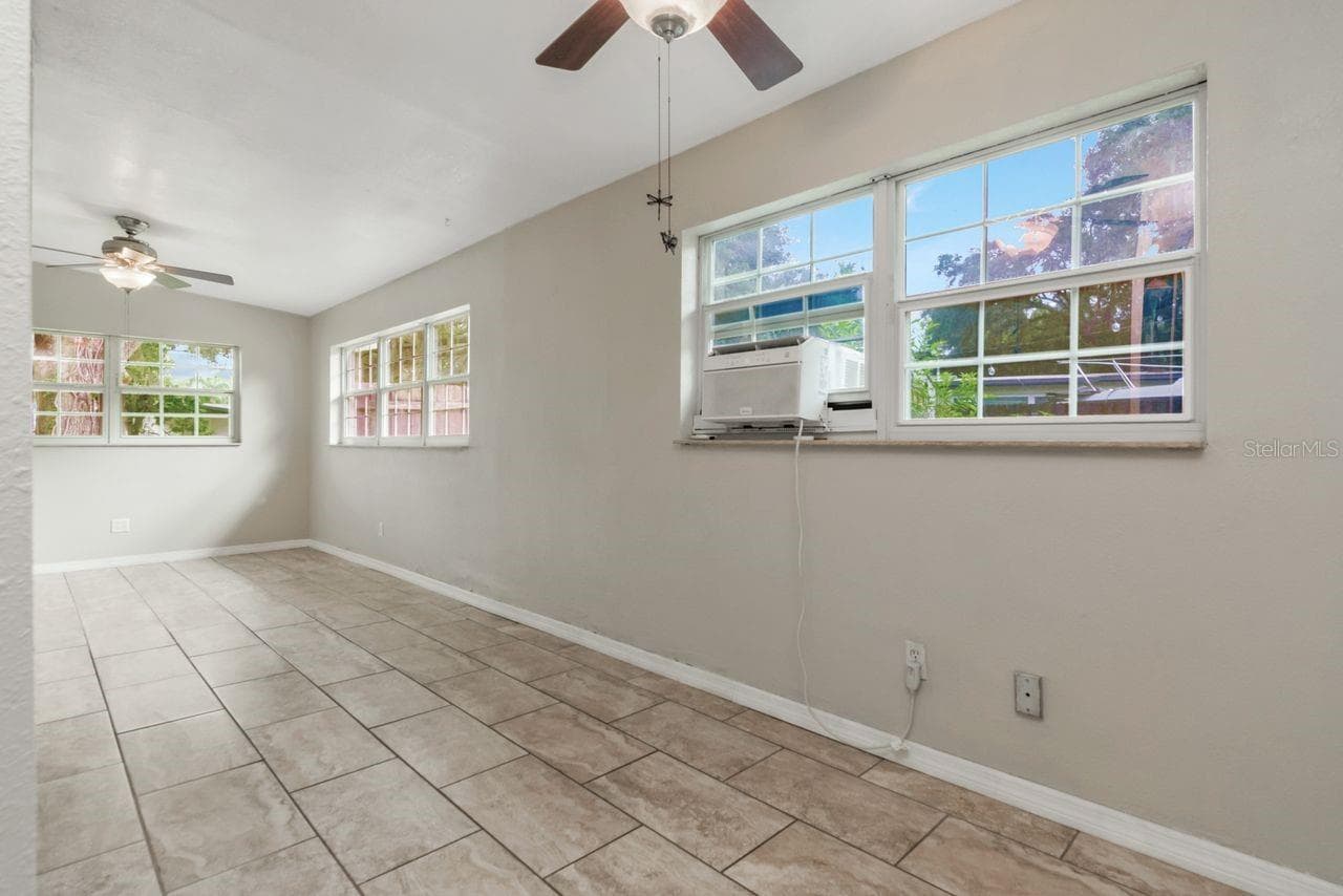 Single Family Residence at 416 BROXBURN AVE, TEMPLE TERRACE, photo 25 of 37