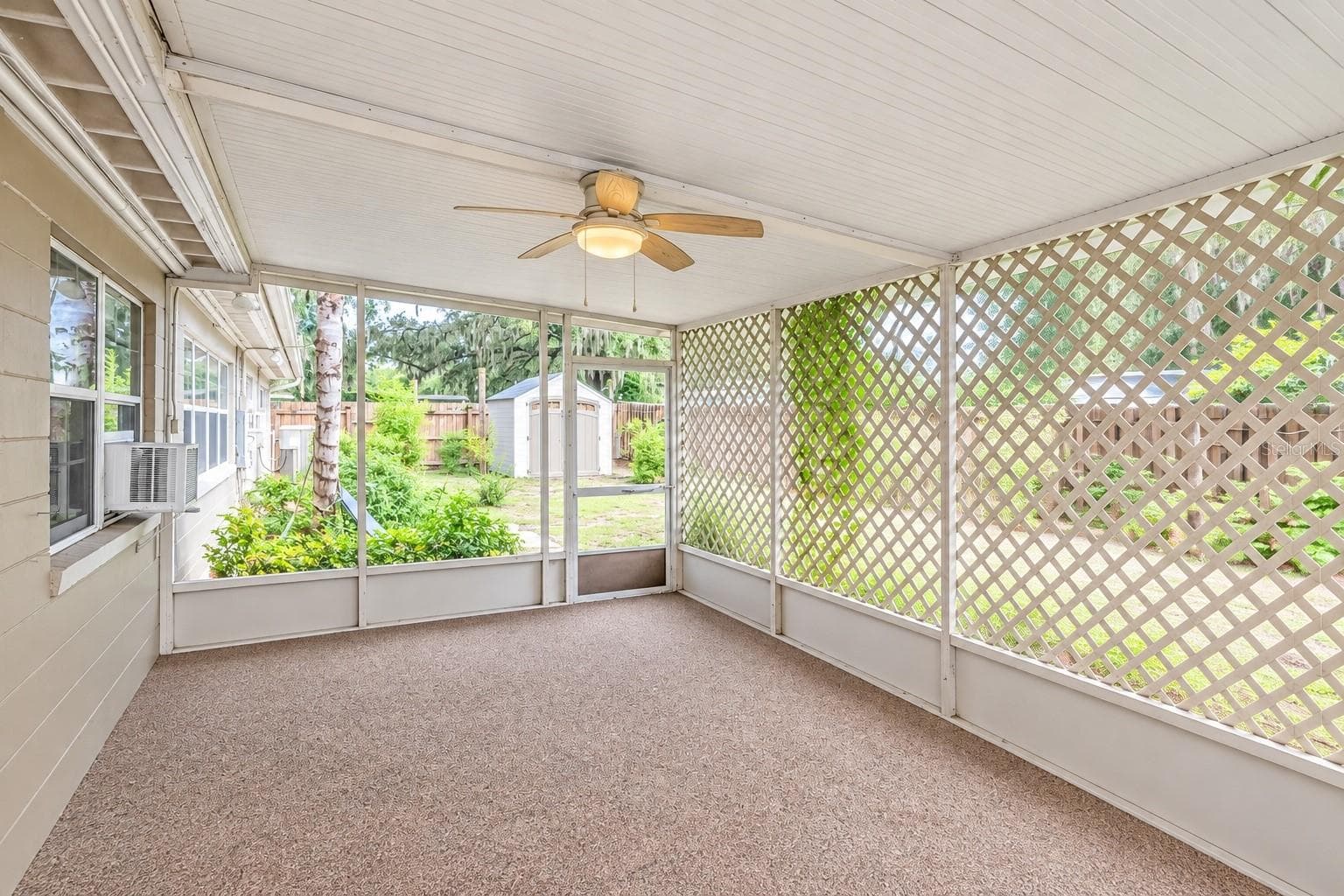 Single Family Residence at 416 BROXBURN AVE, TEMPLE TERRACE, photo 29 of 37