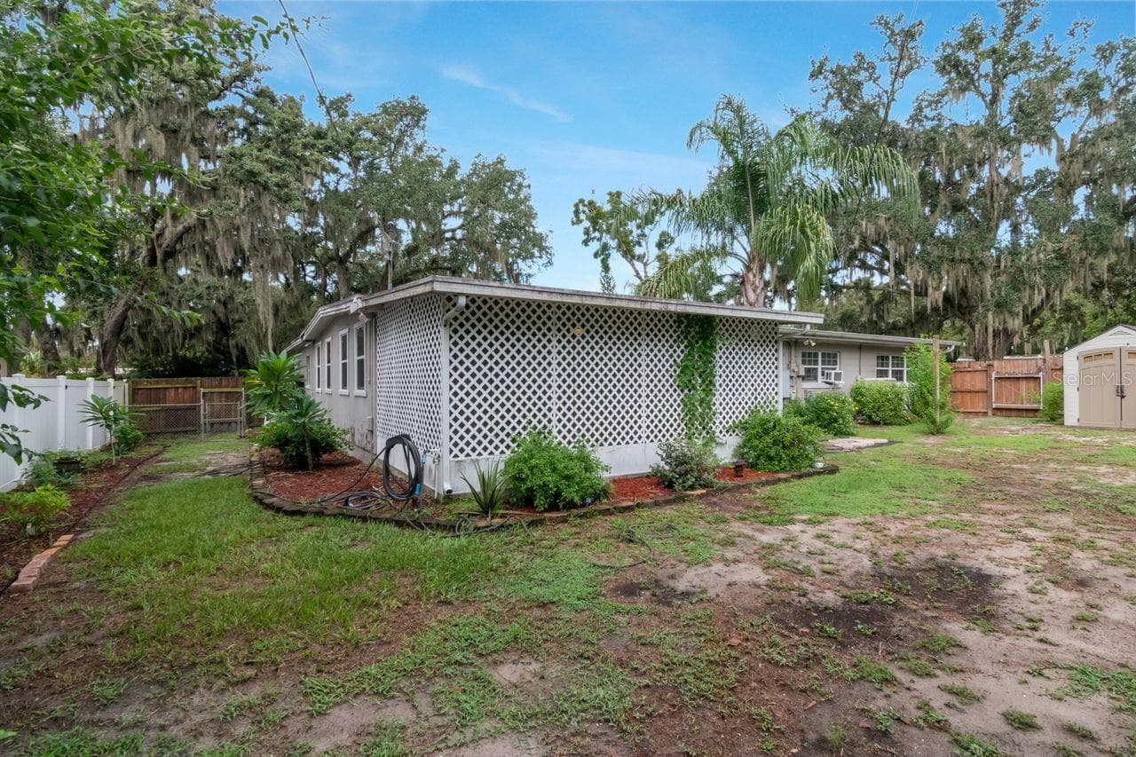 Single Family Residence at 416 BROXBURN AVE, TEMPLE TERRACE, photo 33 of 37