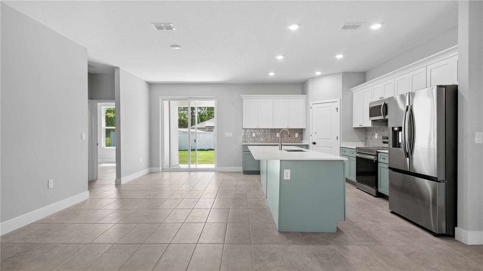 Single Family Residence at 9964 SW 39TH TER, OCALA, photo 9 of 15