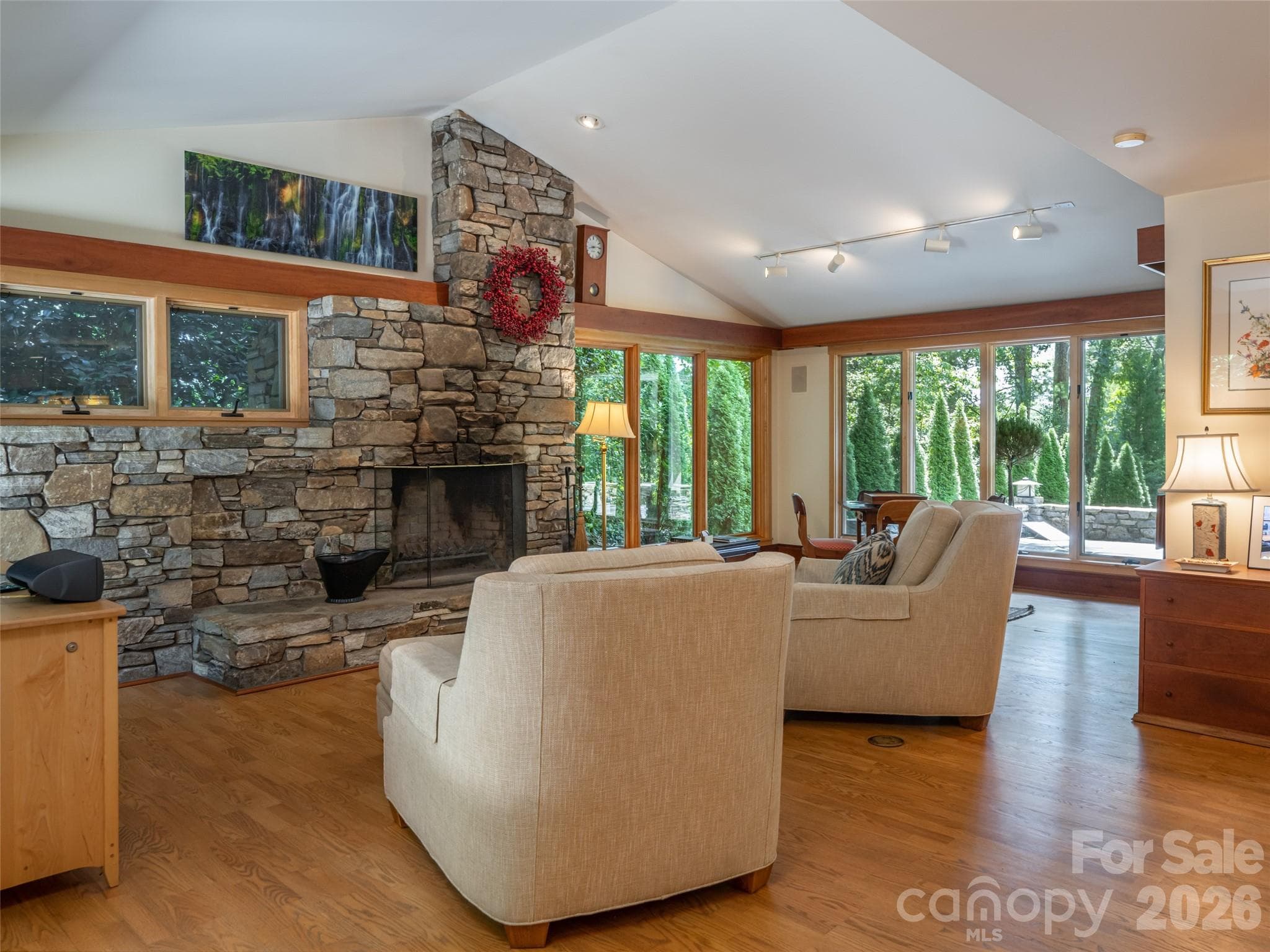 Family Room - 17 Amherst Road, Biltmore Forest